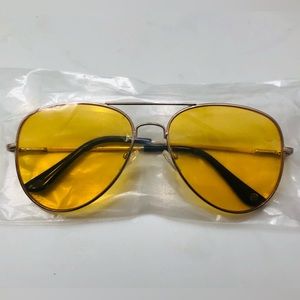 Kendra Scott Sunglasses / Darling Yellow Sunglasses / NWOT / Never Worn